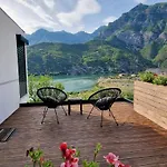 Koman Paradise