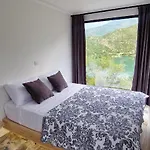 Koman Paradise