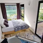 Koman Paradise * Szkodra