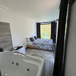 Vakantiehuis Koman Paradise *