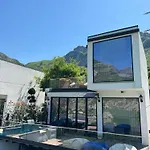 Koman Paradise Shkodër