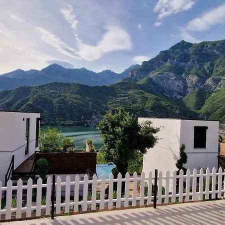 Koman Paradise