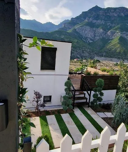 Semesterbostad Koman Paradise Shkodër