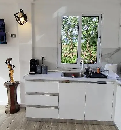 펜션 Koman Paradise Shkodër