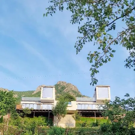 Koman Paradise