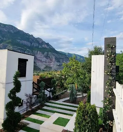 Feriehus Koman Paradise