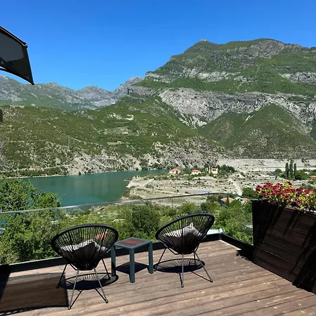 Holiday home Koman Paradise By Romina *