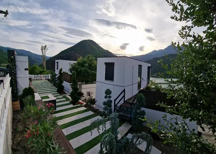 度假居 Koman Paradise Shkodër