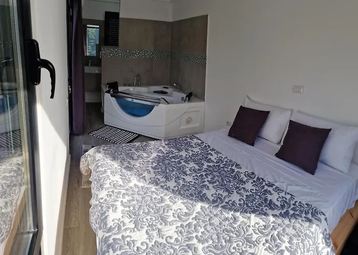 度假居 Koman Paradise Shkodër