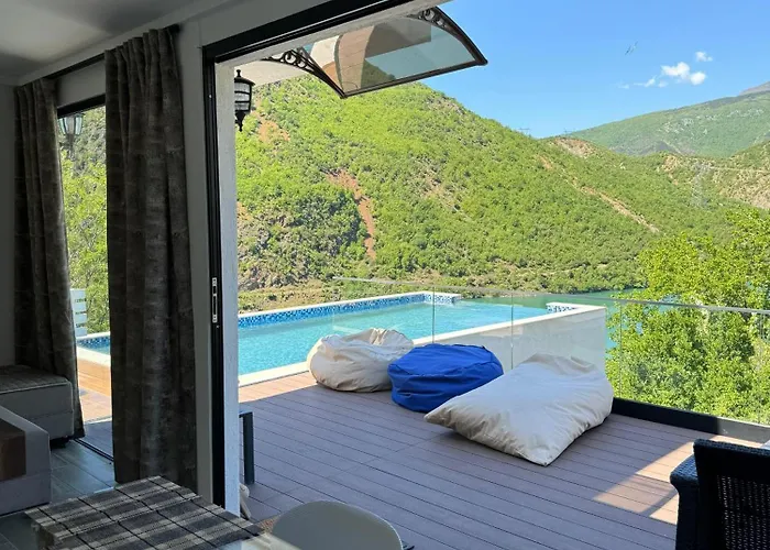 度假居 Koman Paradise *