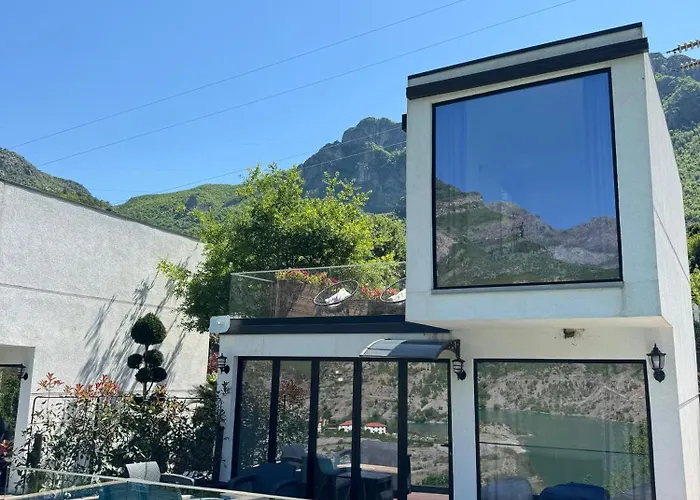 Koman Paradise Shkodër